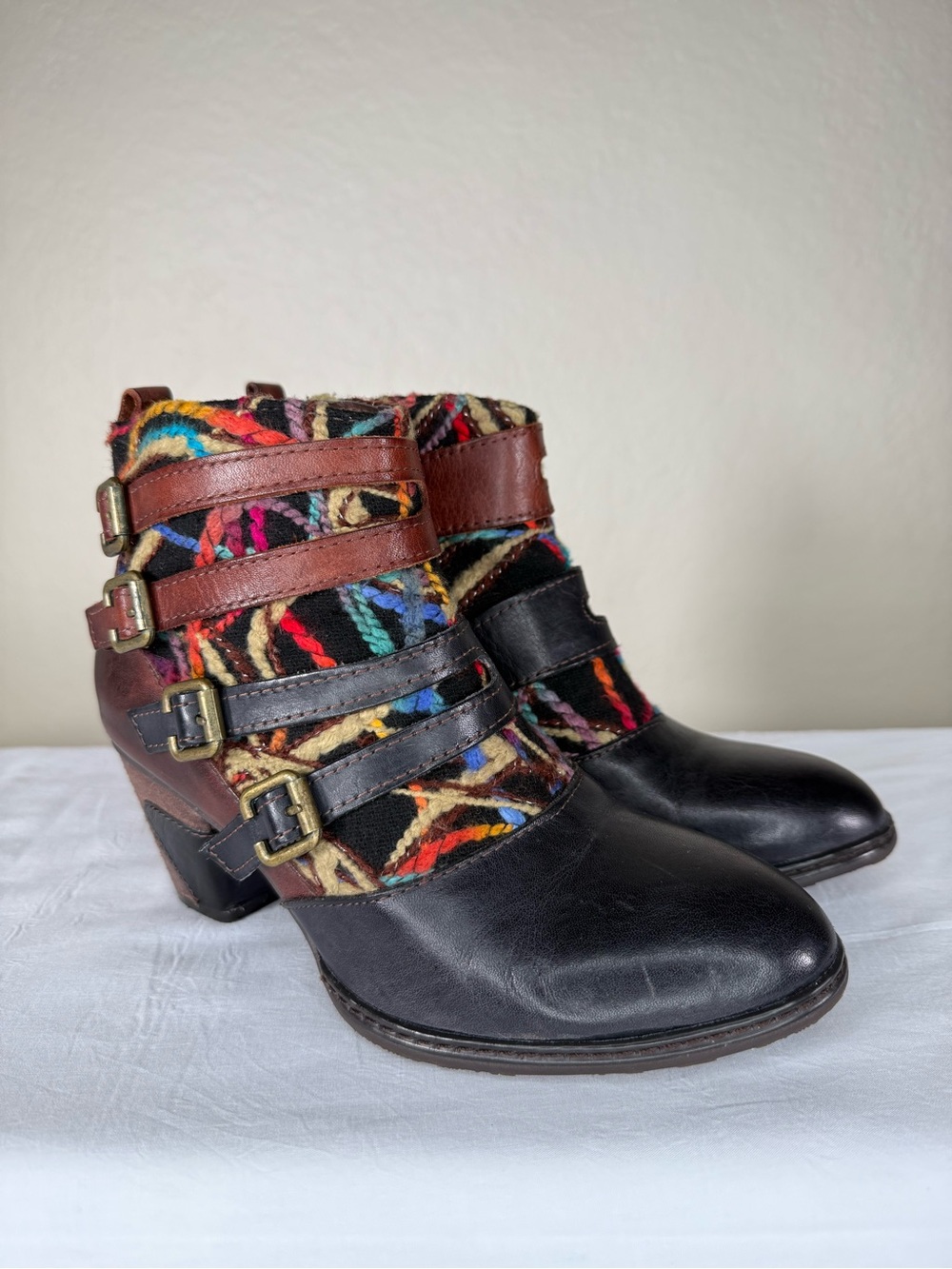 L'Artiste Spring Step Redding Colorful Embroidered Heeled Ankle Boots Booties 37 - Picture 2 of 16